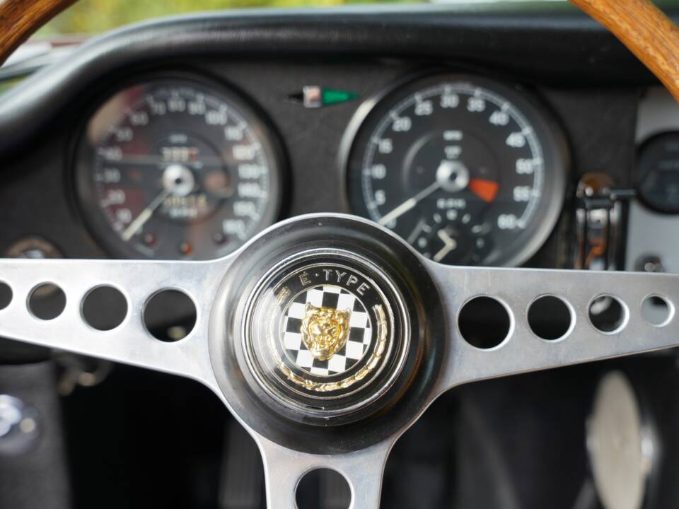 Afbeelding 38/50 van Jaguar E-Type 3.8 (1963)