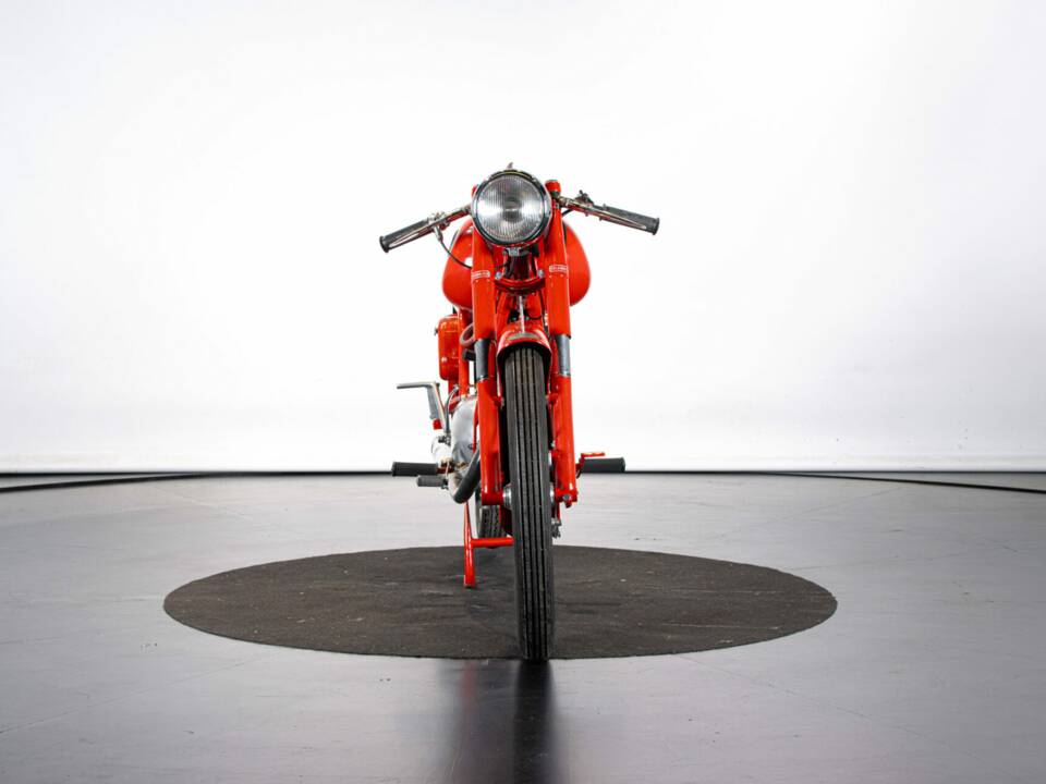 Image 7/50 of Gilera DUMMY (1956)