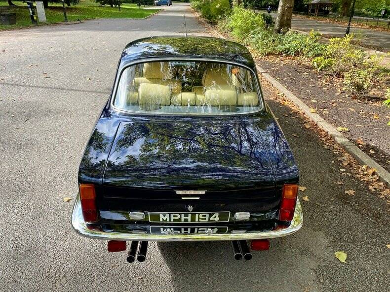 Image 11/42 of Bristol 411 Mk. V (1975)