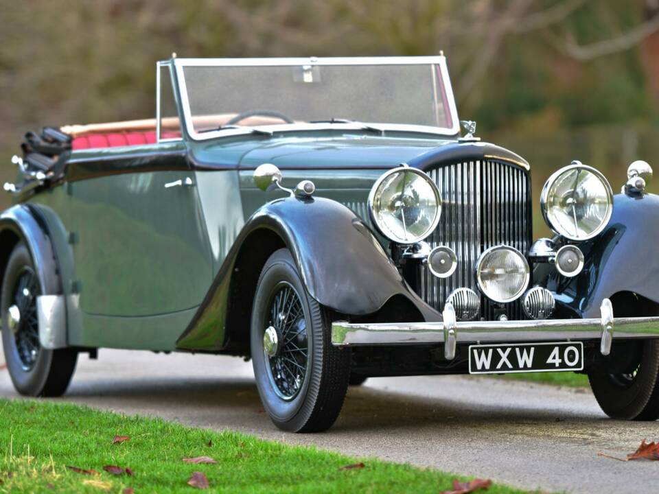 Image 21/50 of Bentley 4 1&#x2F;4 Litre (1939)