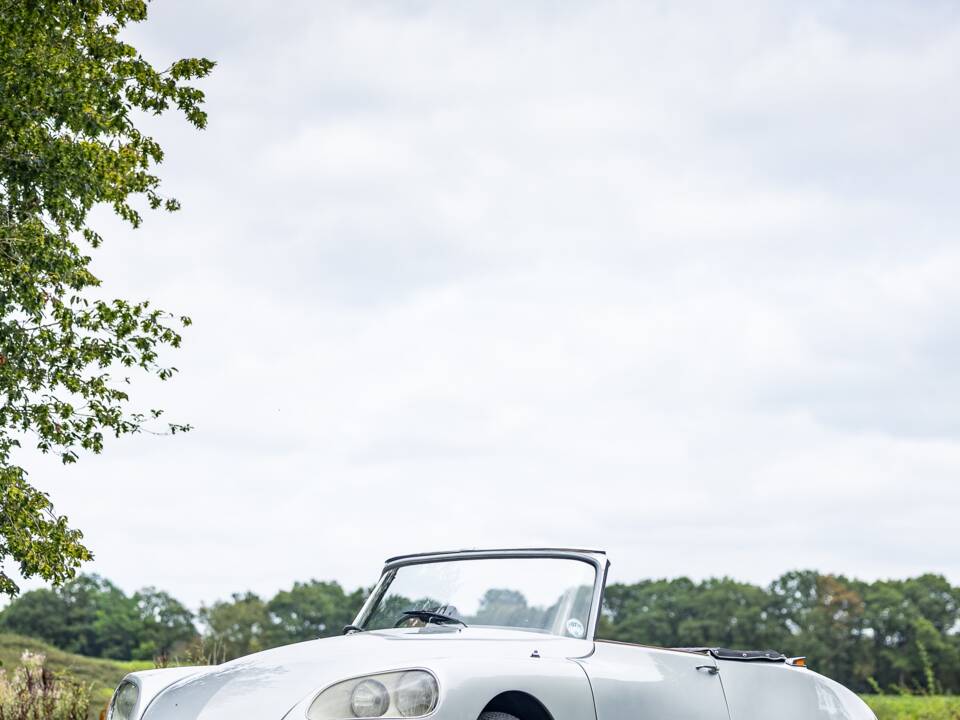 Bild 17/50 von Citroën ID 19 Usine (1967)