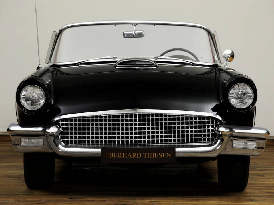 Immagine 8/20 di Ford Thunderbird (1957)