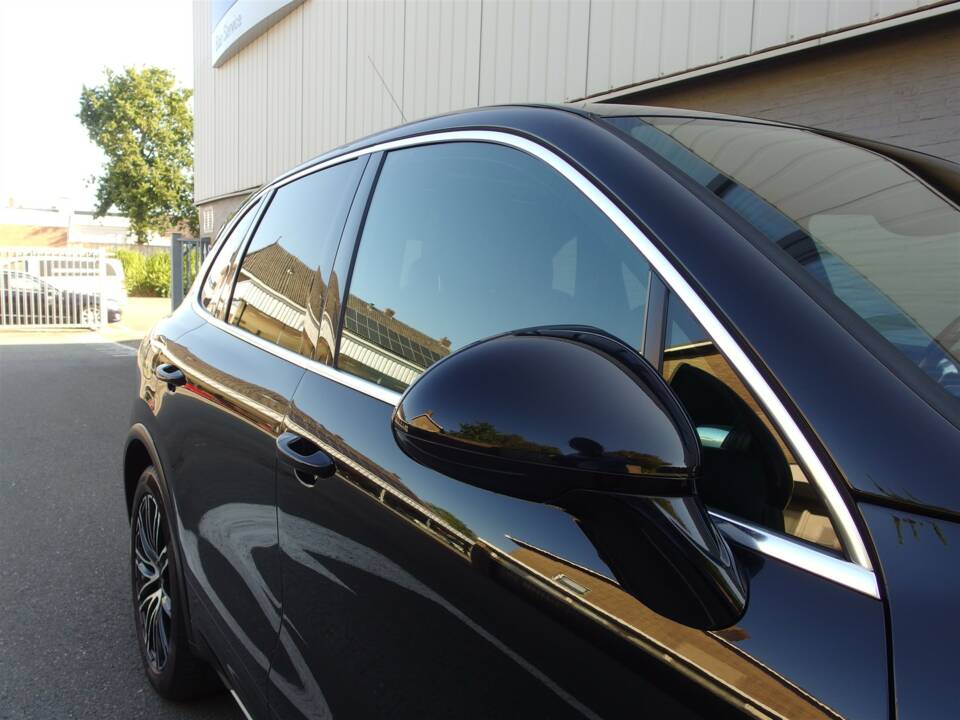 Image 19/96 of Porsche Cayenne S Diesel (2013)