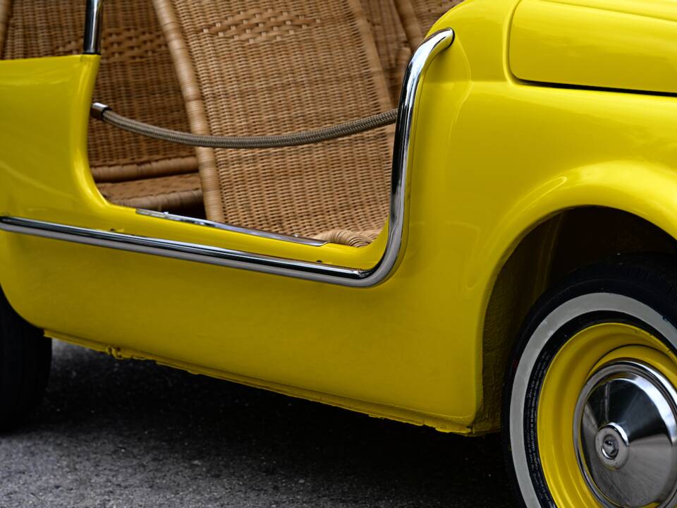 Image 28/45 of FIAT Ghia 500 Jolly (1971)