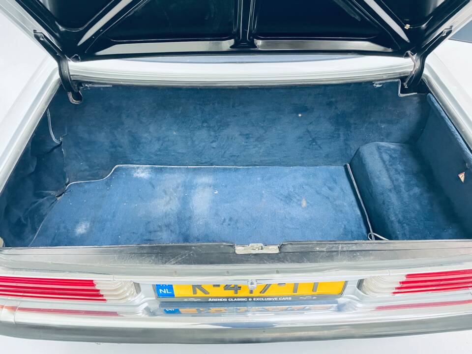 Imagen 14/24 de Mercedes-Benz 380 SL (1982)
