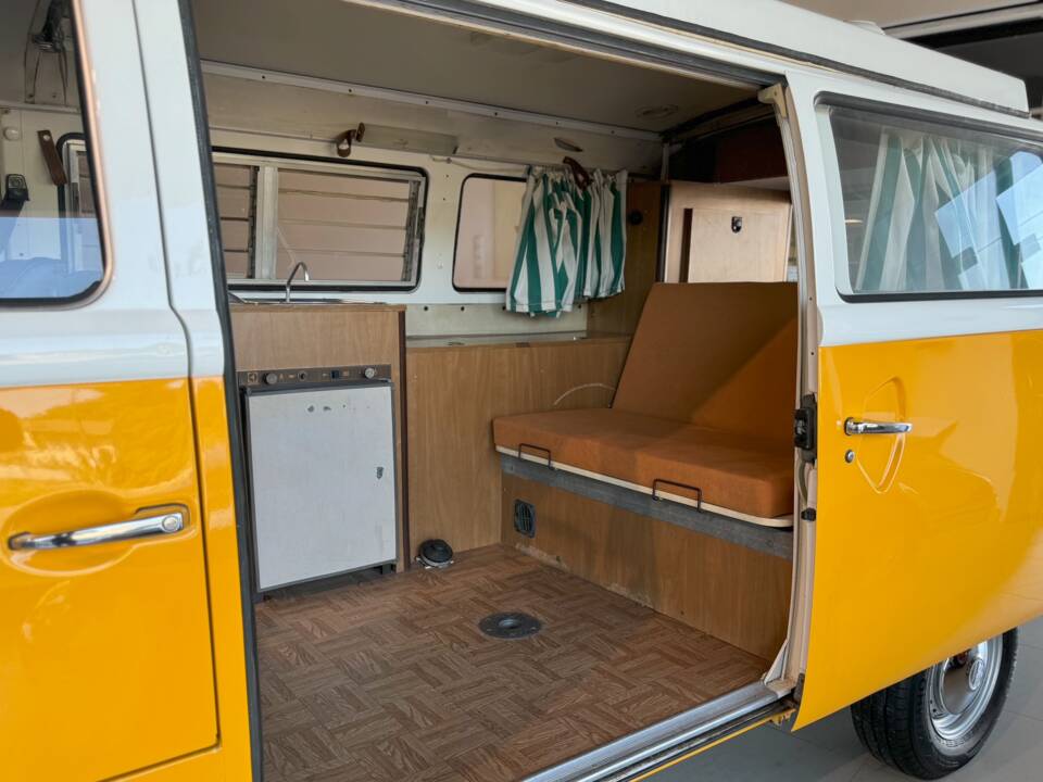 Afbeelding 17/41 van Volkswagen T2b Camper (1981)