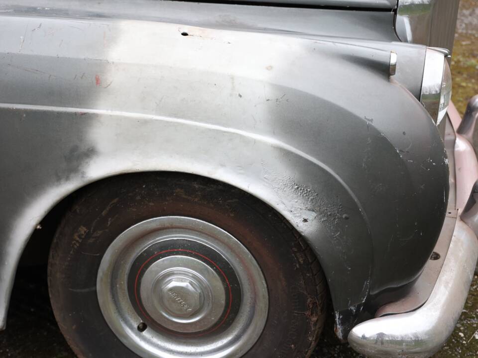 Image 38/50 of Bentley S 1 (1956)