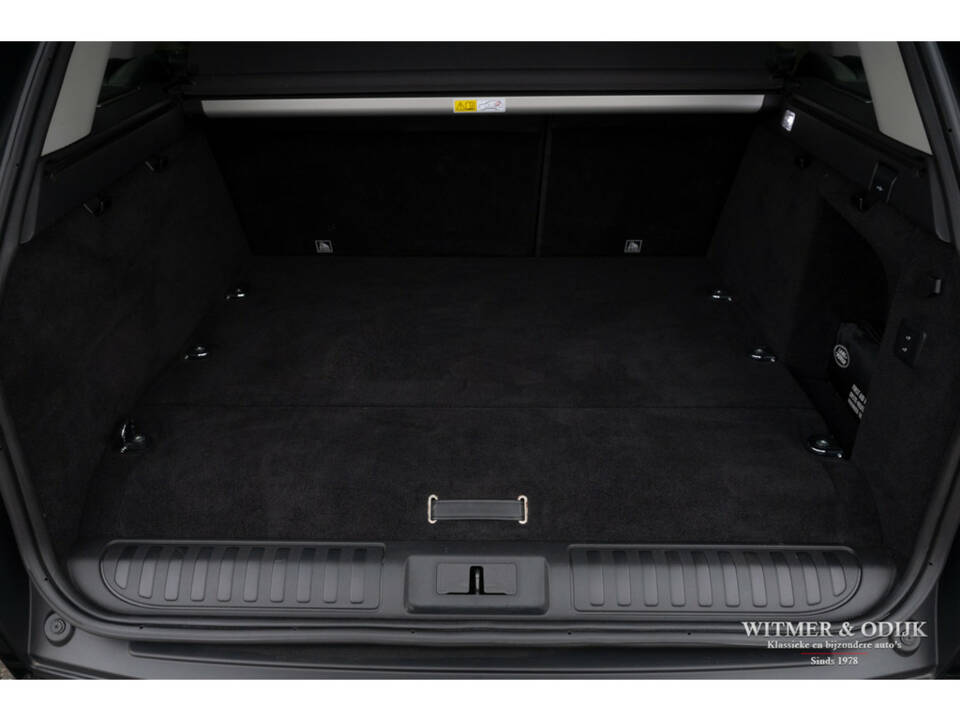 Image 39/40 of Land Rover Range Rover Sport P400e PHEV (2019)