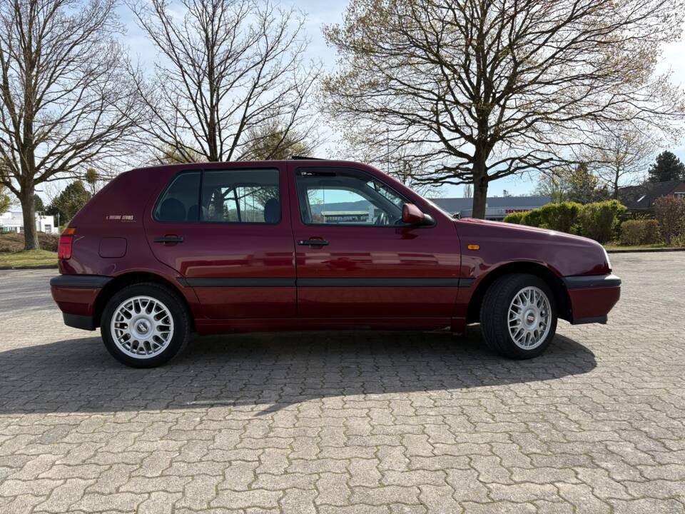 Imagen 8/18 de Volkswagen Golf III 1.6 (1996)