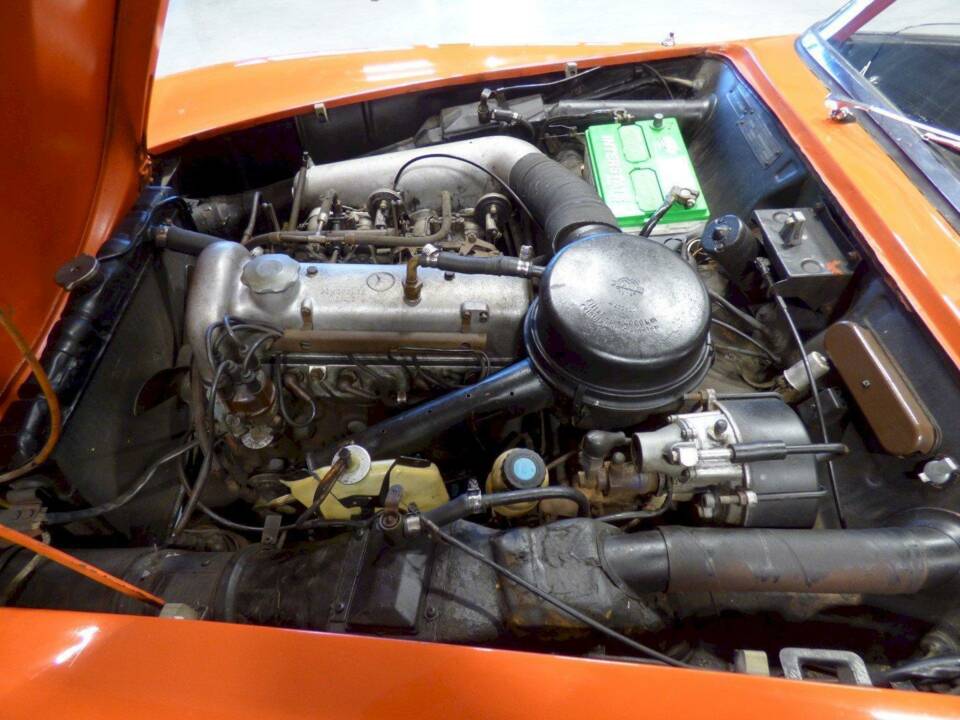 Image 21/33 of Mercedes-Benz 190 SL (1961)