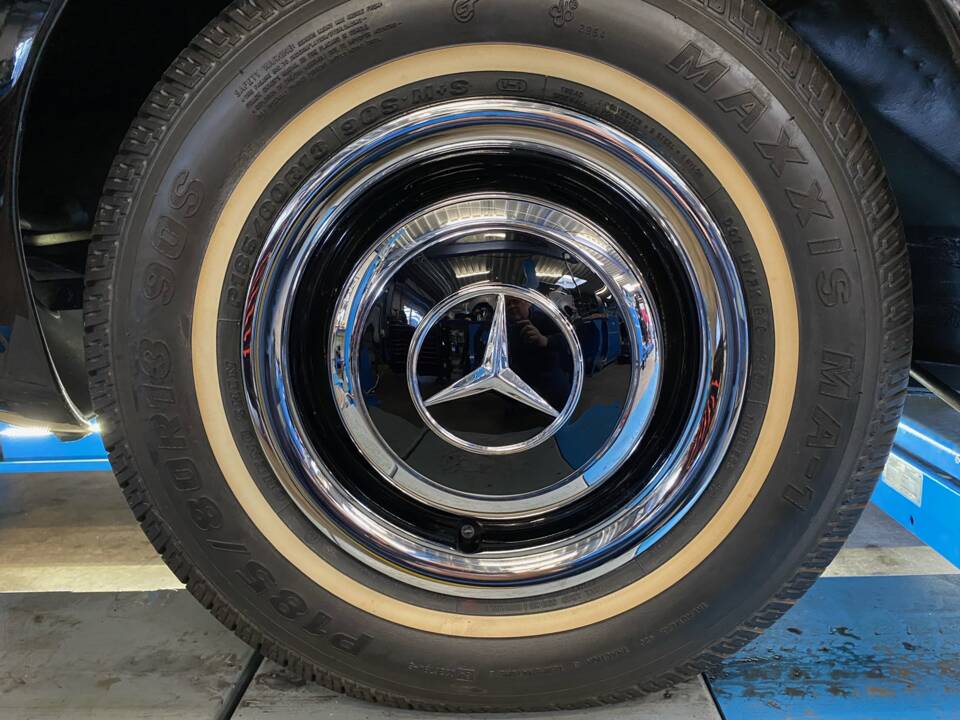 Bild 27/29 von Mercedes-Benz 190 SL (1961)