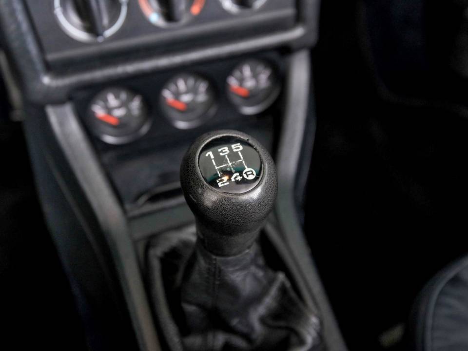 Immagine 30/50 di Audi Cabriolet 2.0 E (1995)