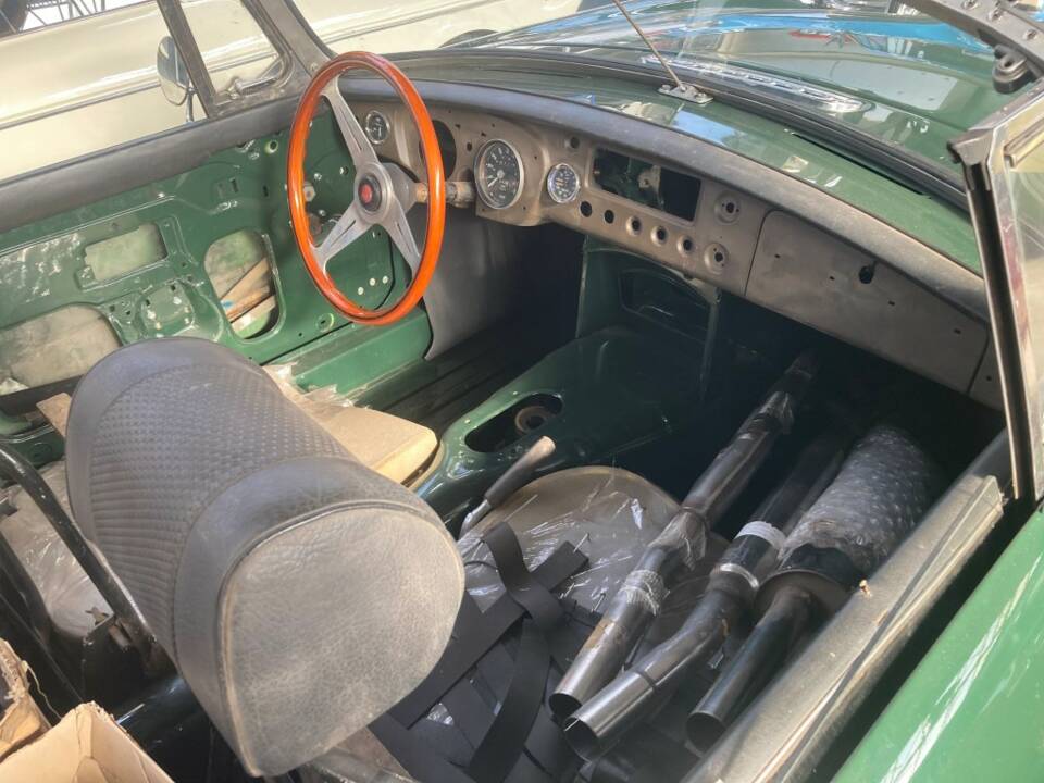 Immagine 12/14 di MG MGB (1970)