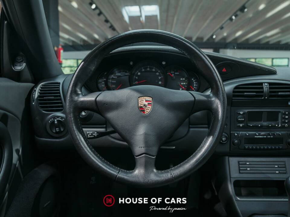 Bild 15/22 von Porsche 911 Carrera 4S (2003)