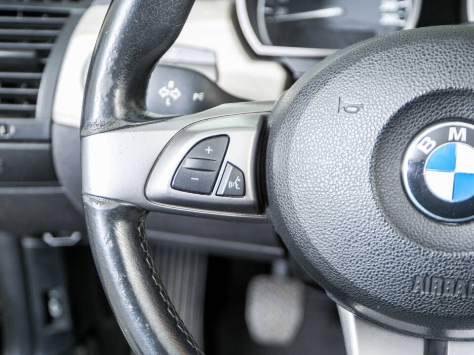 Bild 20/50 von BMW Z4 2.5i (2004)