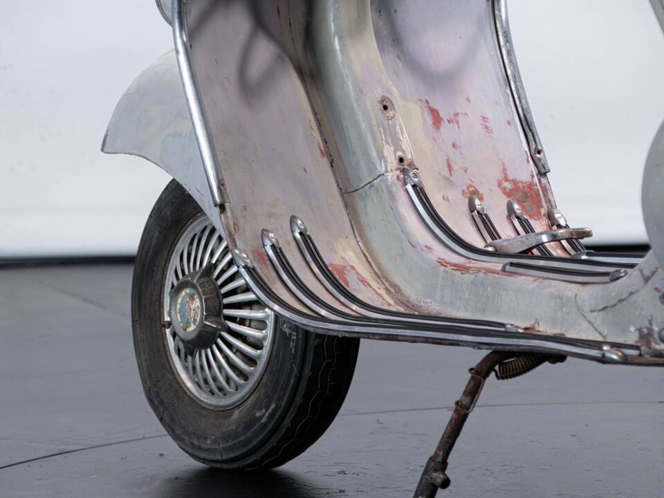 Immagine 26/50 di Piaggio Vespa 125 (1954)