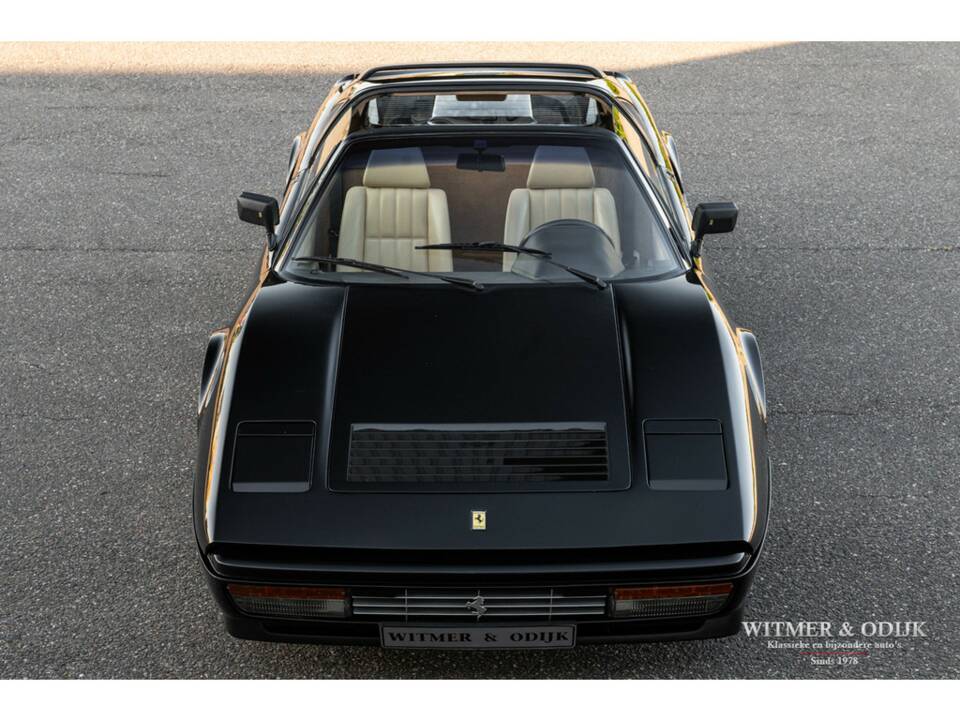 Afbeelding 23/32 van Ferrari 328 GTS (1989)