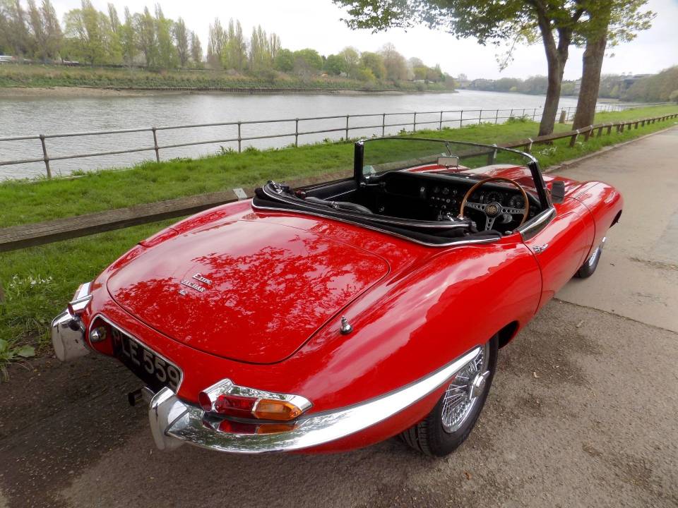 Bild 4/50 von Jaguar E-Type (1967)