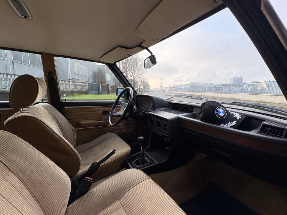 Bild 10/30 von BMW 518 (1980)