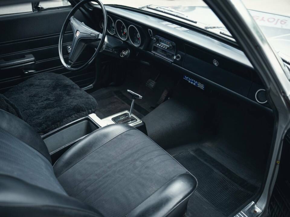 Image 6/15 of Ford 17m 2000S (1969)