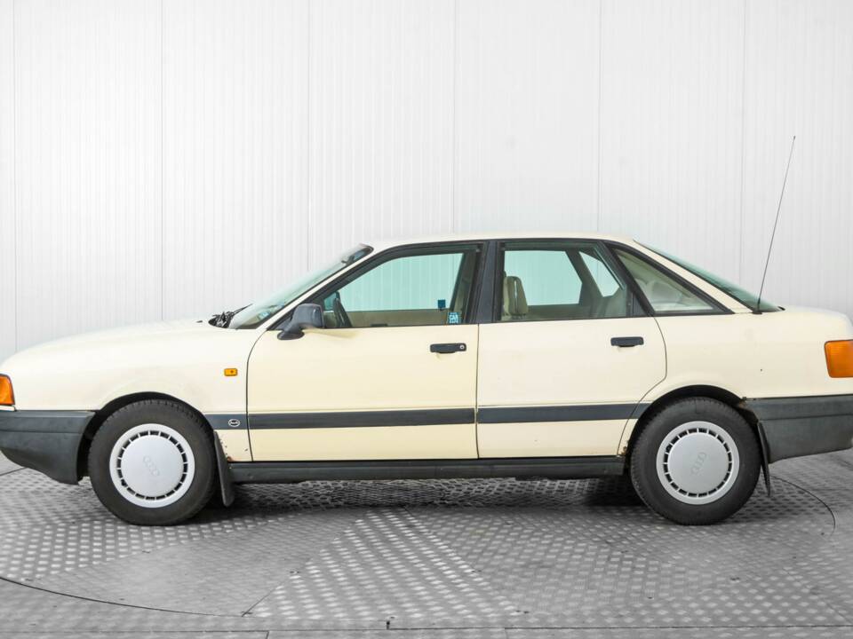 Immagine 9/50 di Audi 80 quattro  -  1.8S (1987)