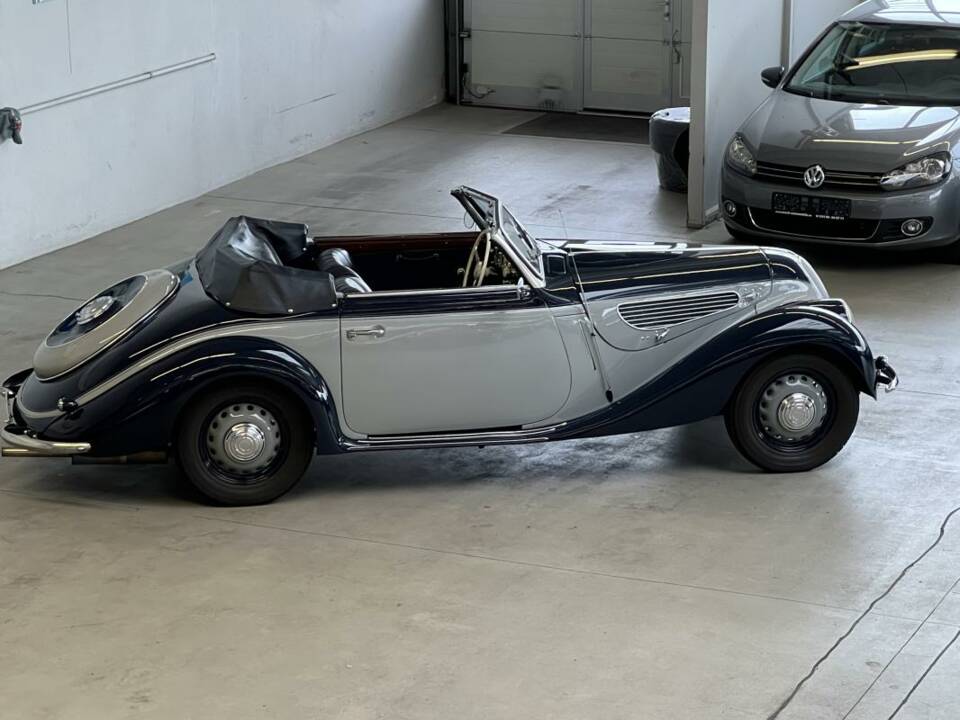 Image 2/40 of BMW 327 (1938)