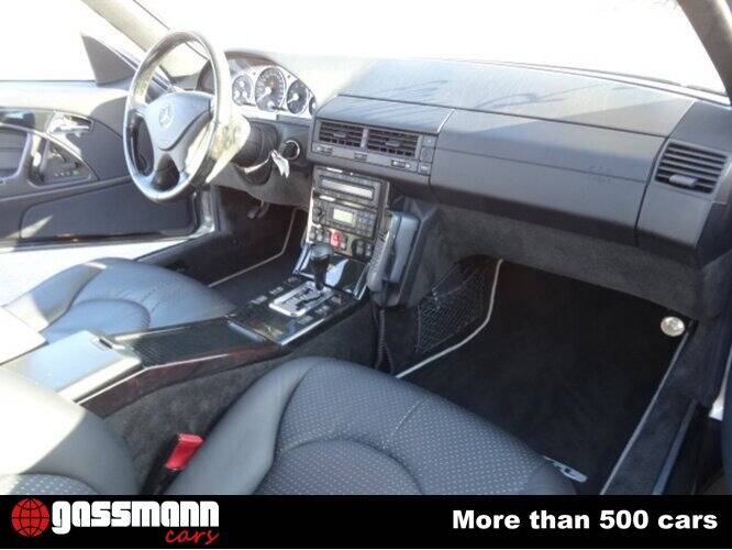 Image 13/15 of Mercedes-Benz SL 320 (2001)