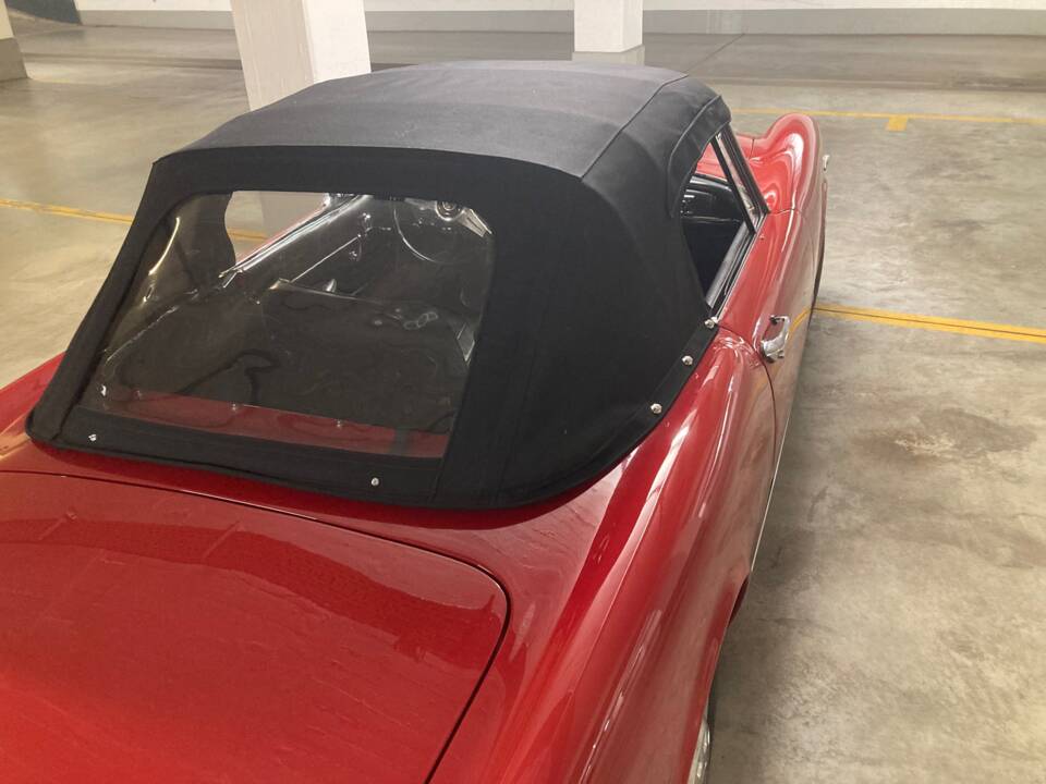 Image 12/31 of Alfa Romeo 2600 Spider (1964)