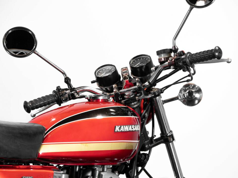 Bild 17/40 von Kawasaki Z 400 (1975)