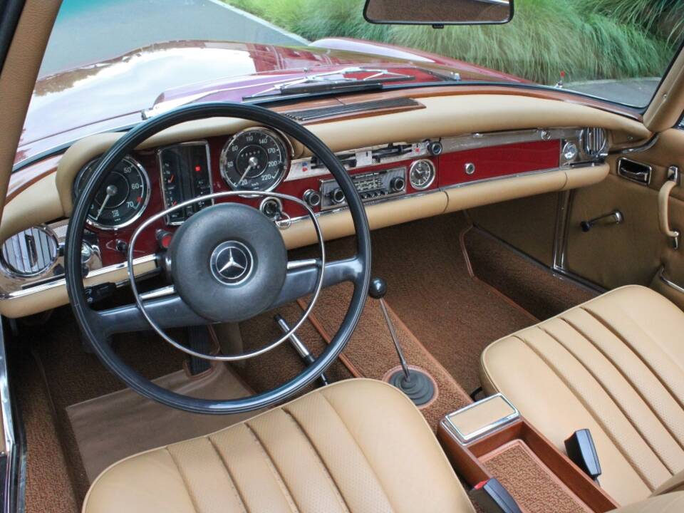 Imagen 7/16 de Mercedes-Benz 280 SL (1969)