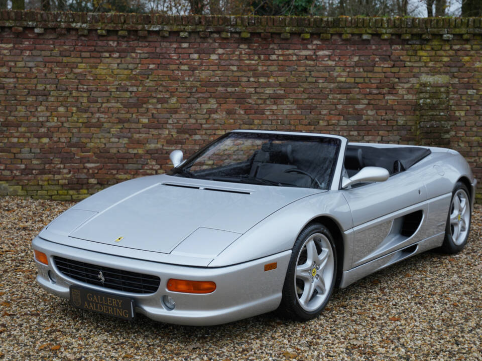 Imagen 30/50 de Ferrari F 355 Spider (1999)