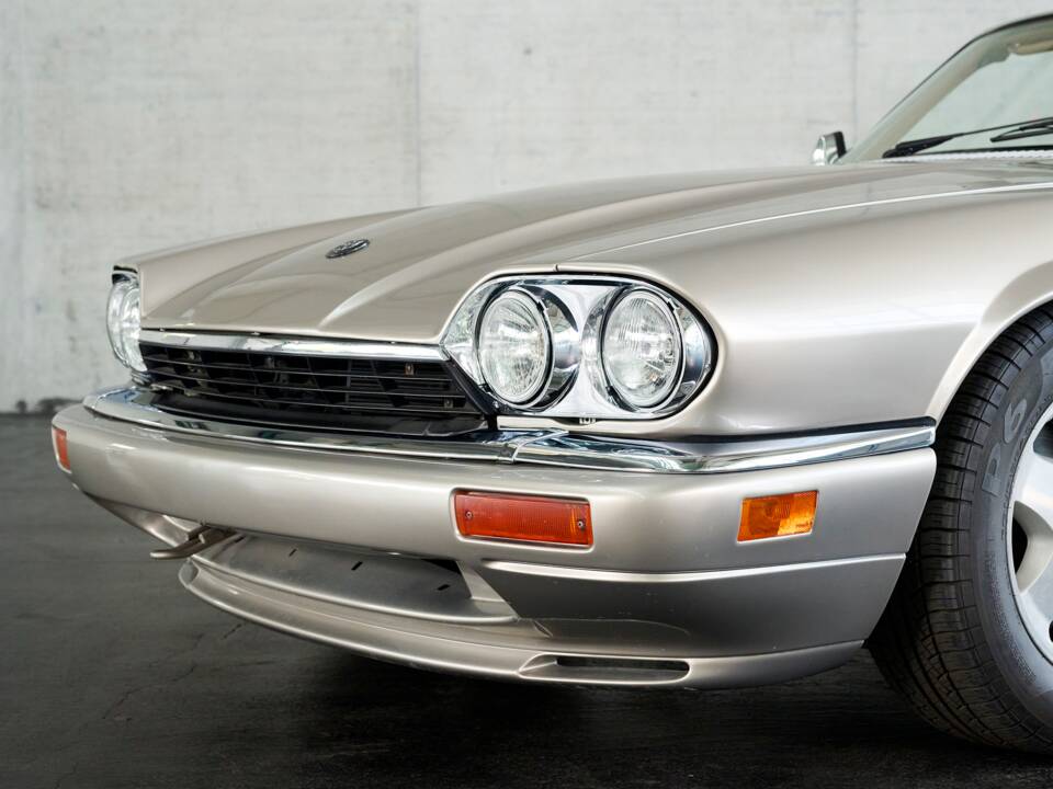 Bild 3/50 von Jaguar XJS 4.0 (1995)