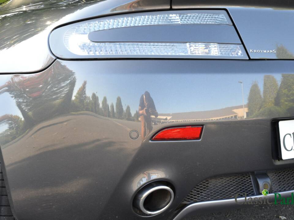 Image 42/50 de Aston Martin V8 Vantage (2005)