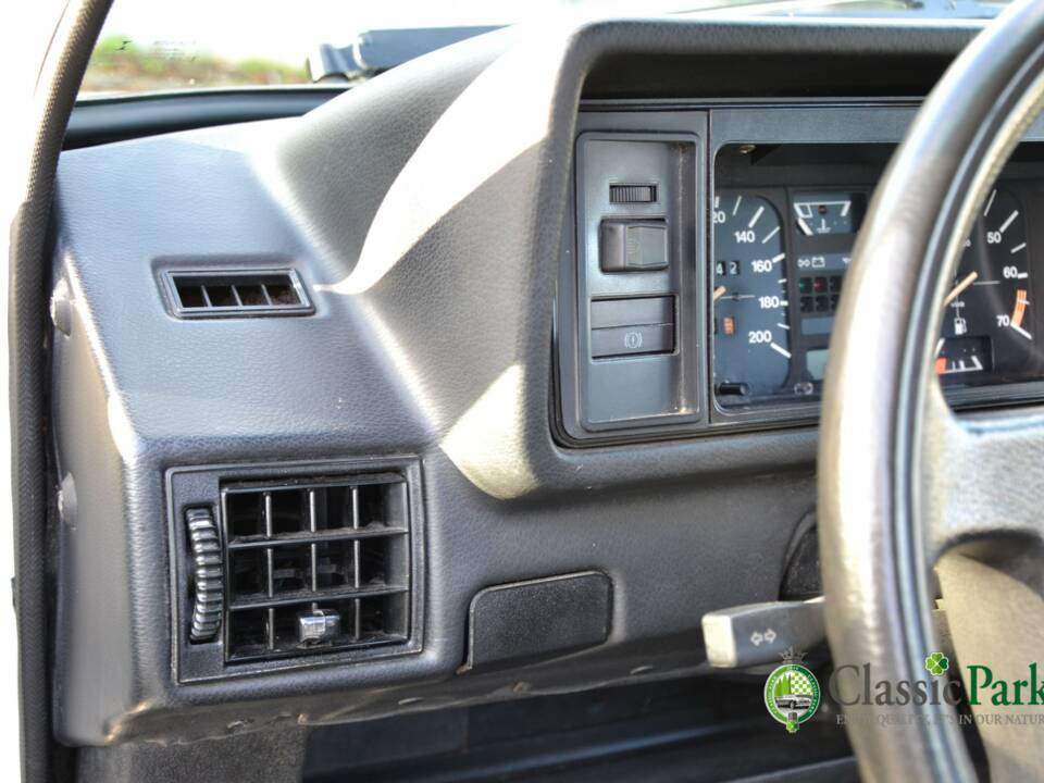 Imagen 27/50 de Volkswagen Golf Mk I 1.5 (1983)