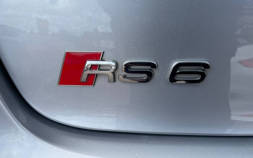Imagen 10/50 de Audi RS6 Avant (2018)