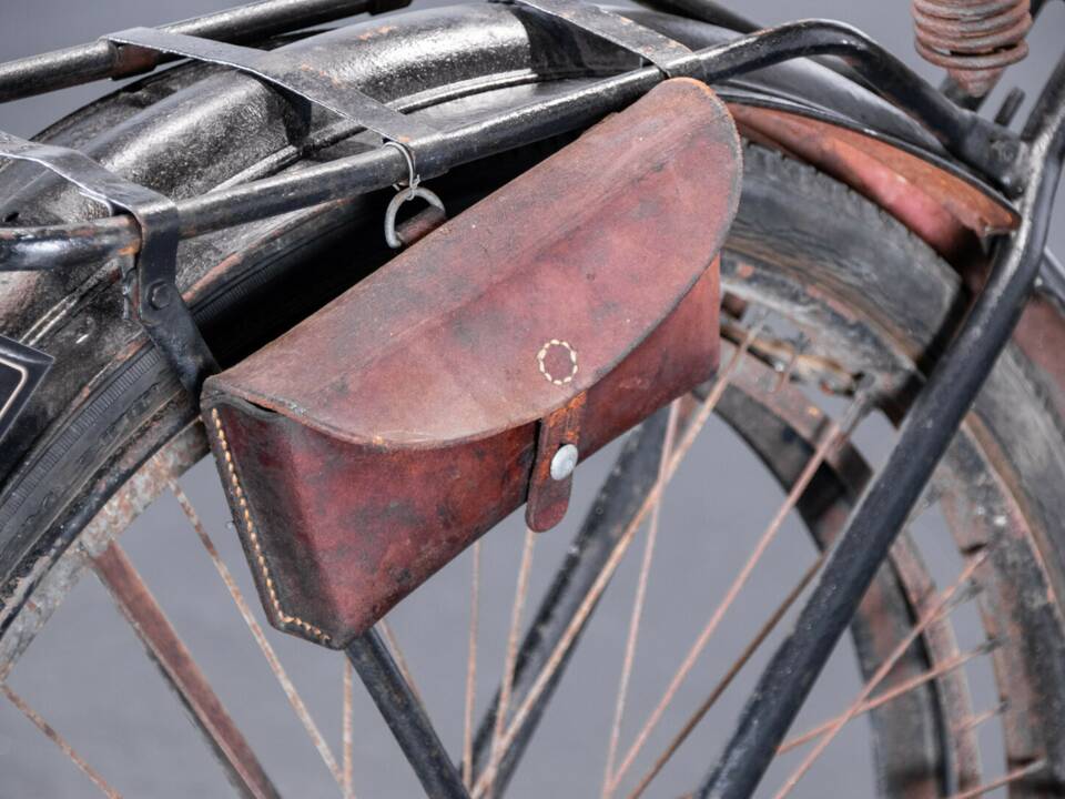 Image 20/26 of Motobécane DUMMY (1924)