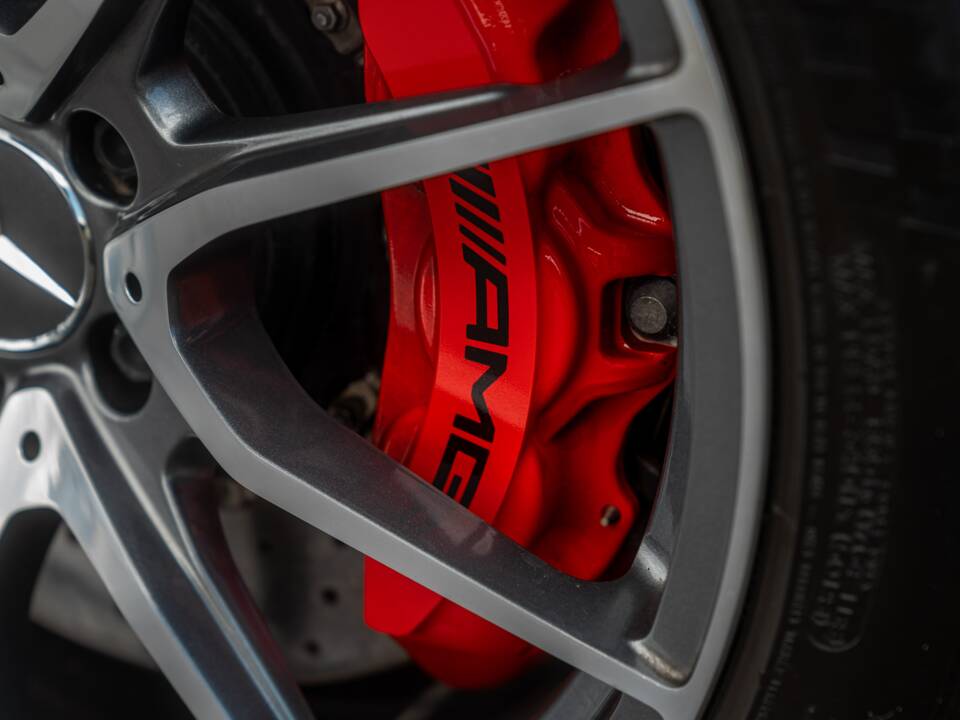 Image 22/67 of Mercedes-AMG GT-R (2018)