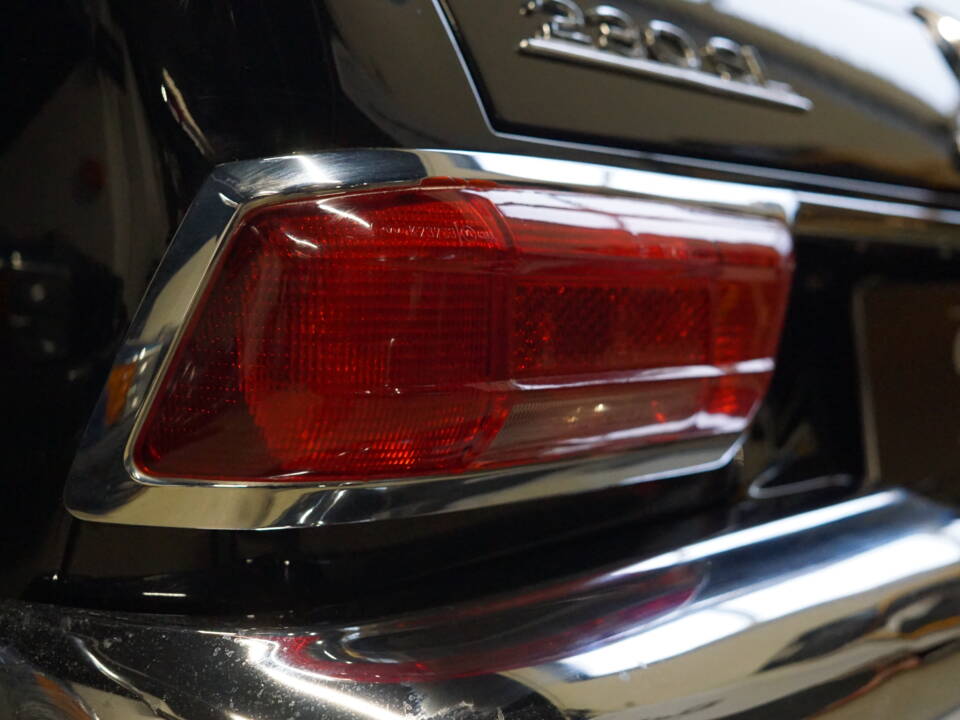 Image 7/29 of Mercedes-Benz 230 SL (1965)