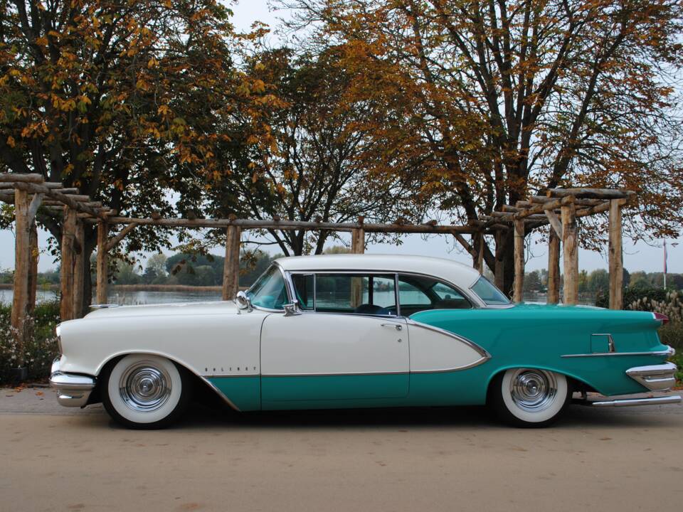 Bild 3/9 von Oldsmobile 98 Sedan (1956)