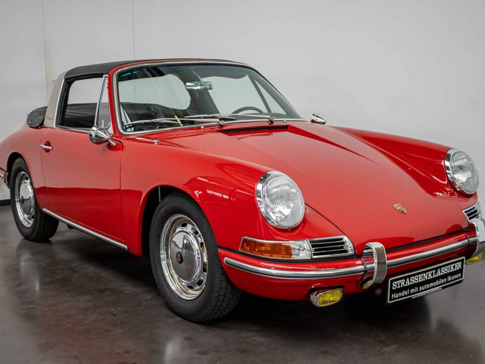 Imagen 2/26 de Porsche 911 2.0 (1967)