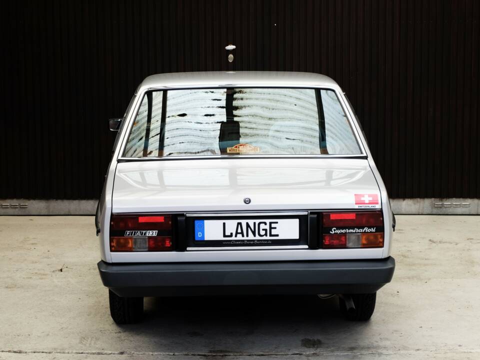 Afbeelding 2/81 van FIAT 131 Supermirafiori (1978)