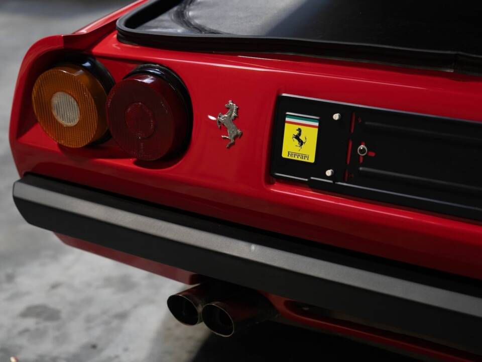 Bild 56/85 von Ferrari 308 GTSi Quattrovalvole (1985)