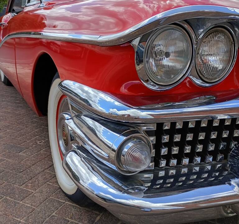 Afbeelding 15/52 van Buick Special Riviera Coupé (1958)
