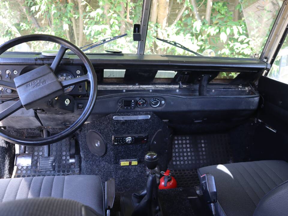 Afbeelding 28/56 van Land Rover 109 (1975)
