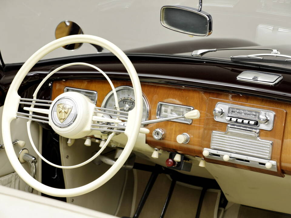 Bild 14/31 von BMW 502 - 3,2 Liter Super (1960)