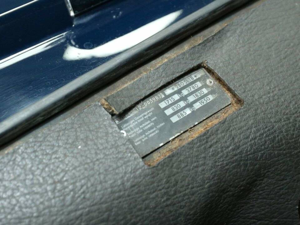 Image 26/30 of Mercedes-Benz 280 SL (1968)