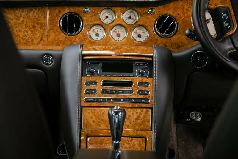 Bild 31/50 von Bentley Arnage T (2009)