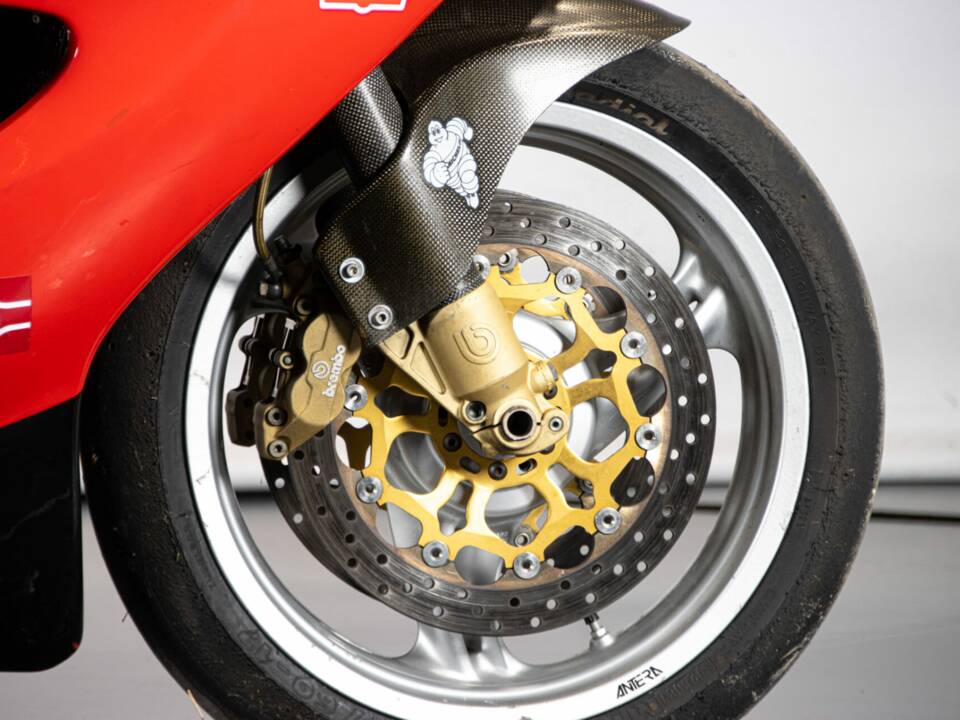 Image 32/50 of Bimota SB6 (1994)