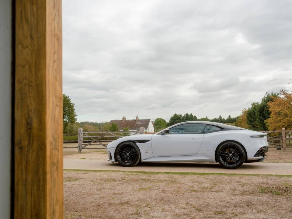 Bild 80/82 von Aston Martin DBS Superleggera (2018)