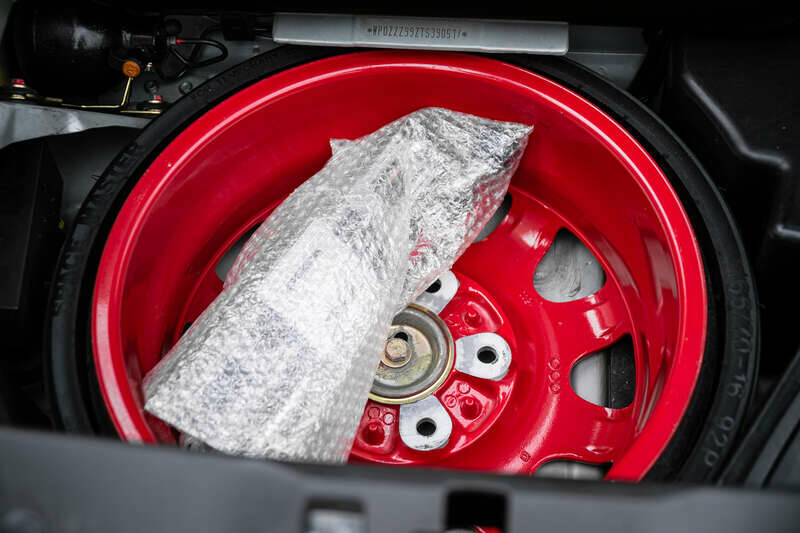 Immagine 36/50 di Porsche 911 Carrera RS (1995)
